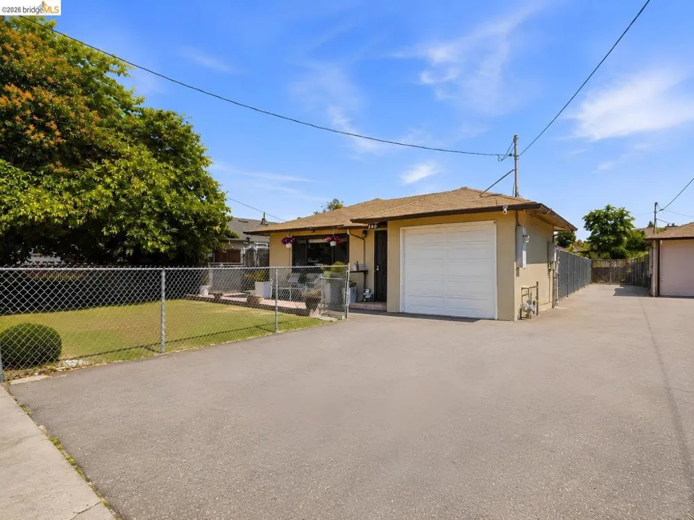 290 Shepherd Ave Hayward, CA 94544