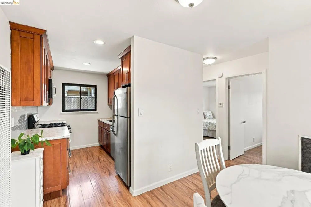 290 Shepherd Ave Hayward, CA 94544