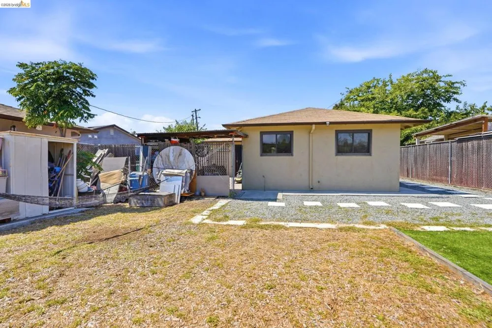 290 Shepherd Ave Hayward, CA 94544