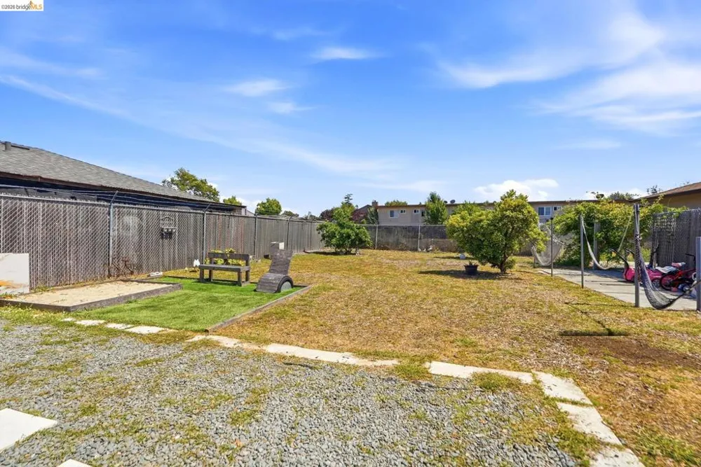 290 Shepherd Ave Hayward, CA 94544