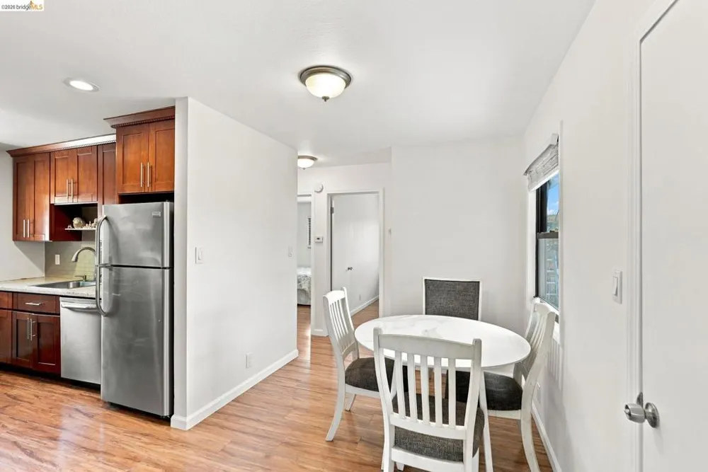290 Shepherd Ave Hayward, CA 94544