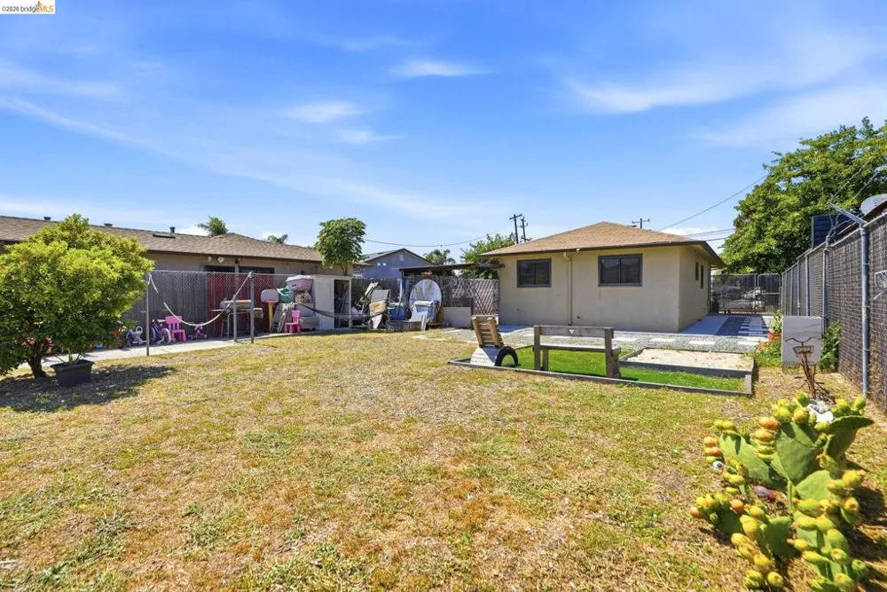 290 Shepherd Ave Hayward, CA 94544