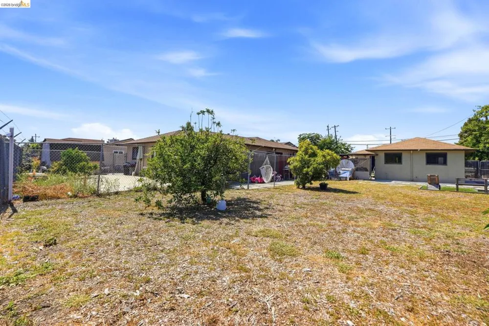 290 Shepherd Ave Hayward, CA 94544