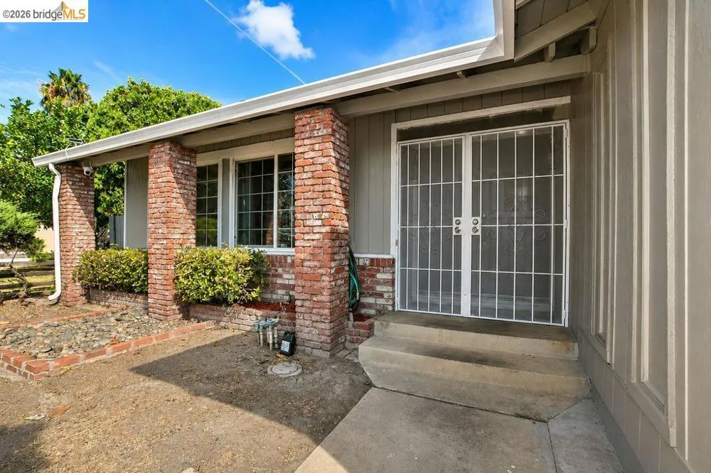 1967 Cheyenne Way Stockton, CA 95209