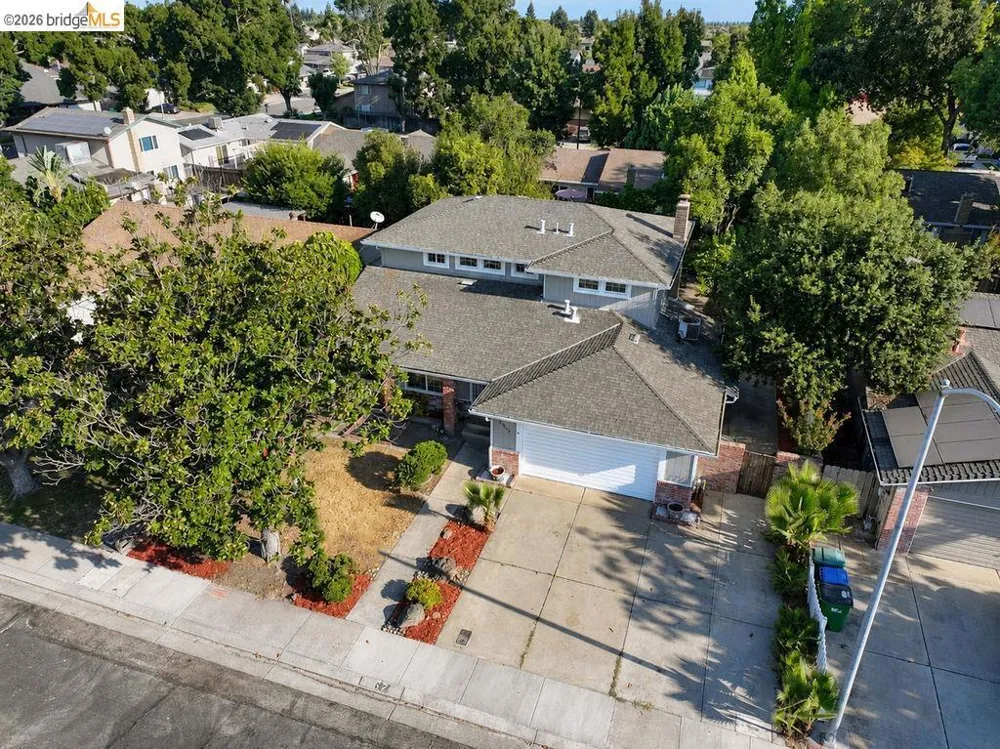 1967 Cheyenne Way Stockton, CA 95209