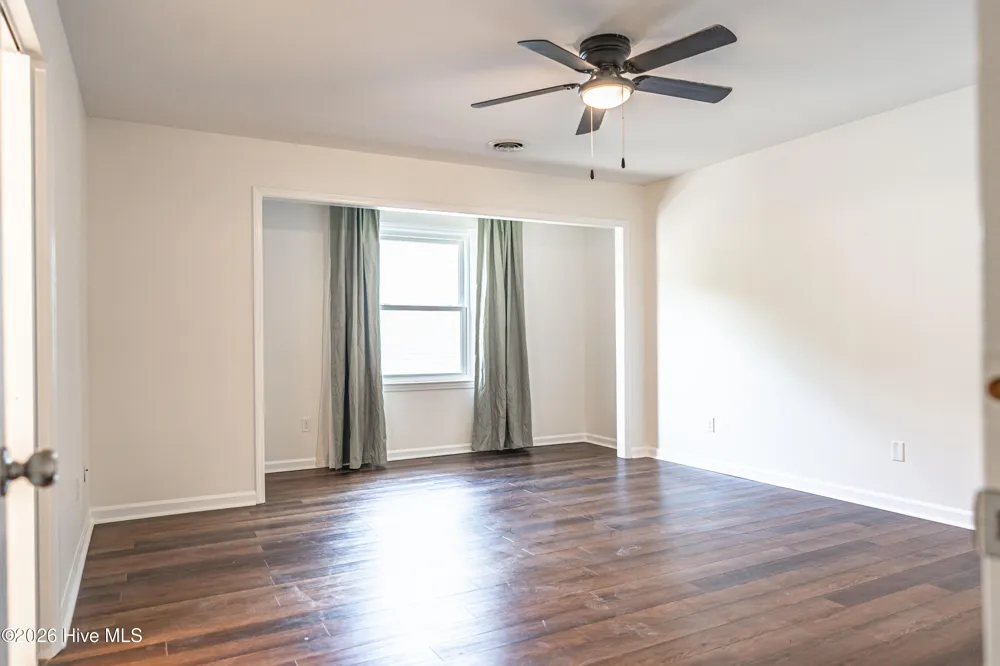 185 S Ashe Street Southern Pines, NC 28387