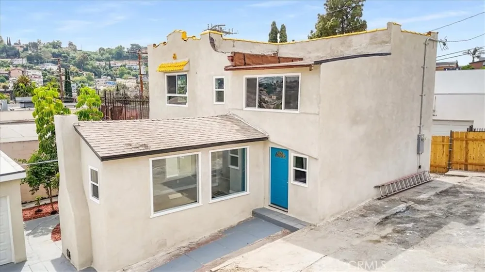 1521 Bonnie Beach Los Angeles, CA 90063