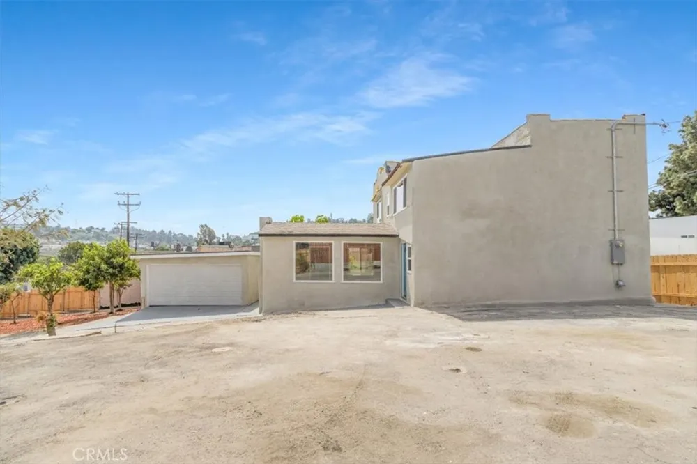 1521 Bonnie Beach Los Angeles, CA 90063