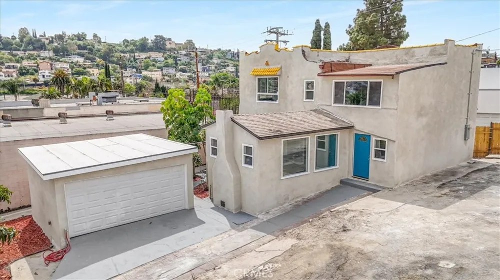 1521 Bonnie Beach Los Angeles, CA 90063