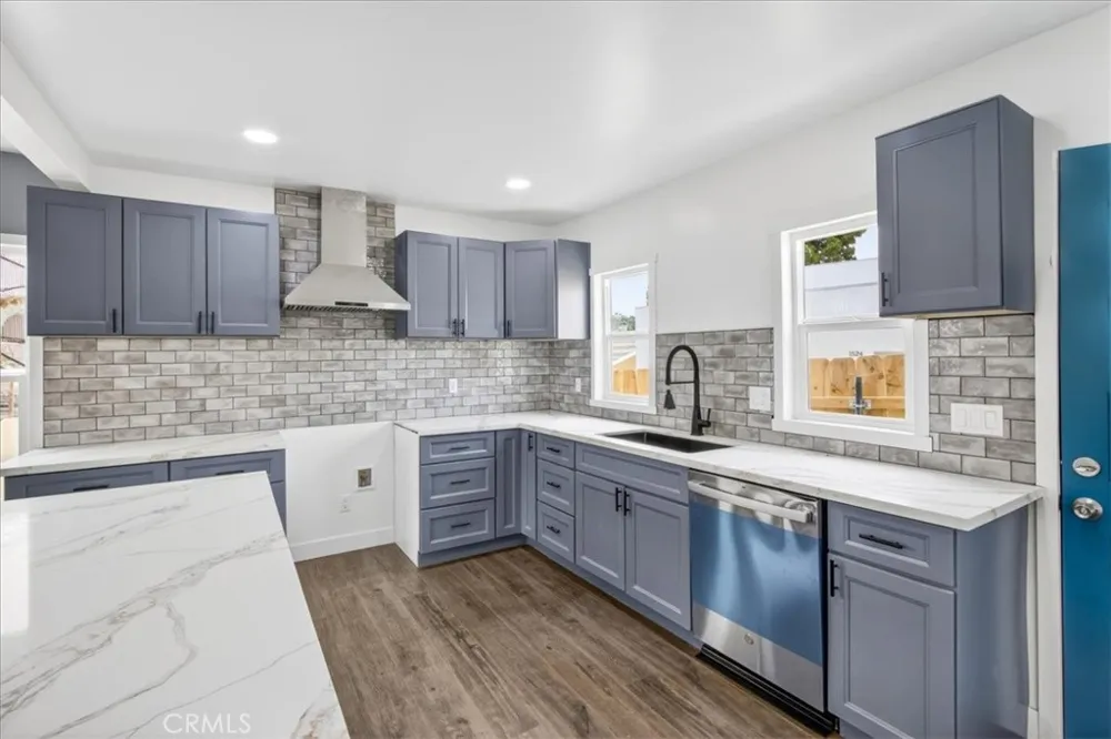 1521 Bonnie Beach Los Angeles, CA 90063
