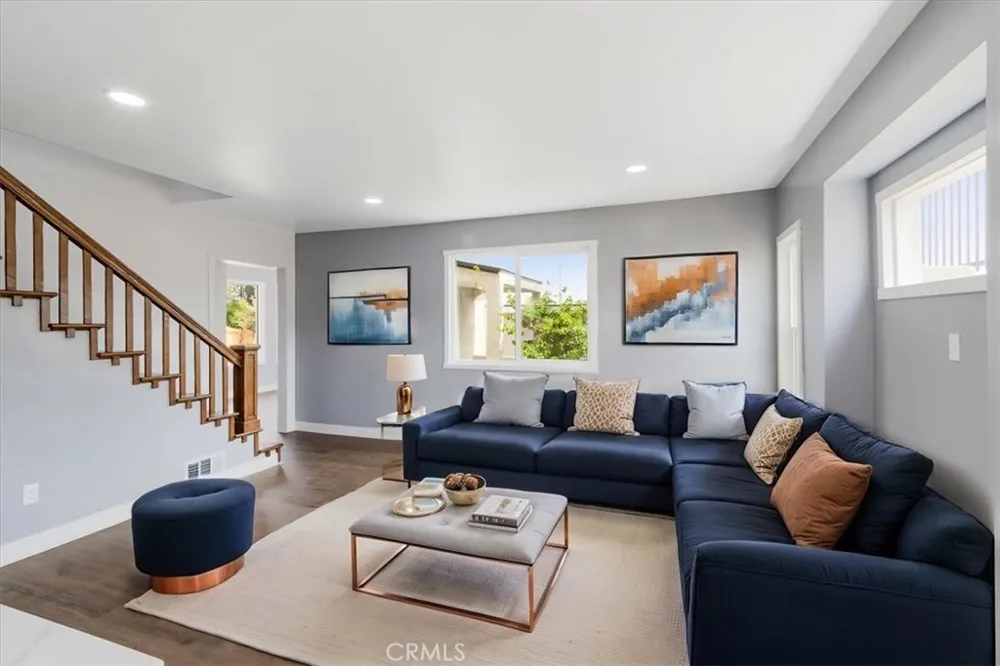 1521 Bonnie Beach Los Angeles, CA 90063