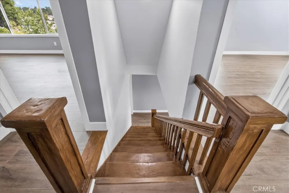 1521 Bonnie Beach Los Angeles, CA 90063