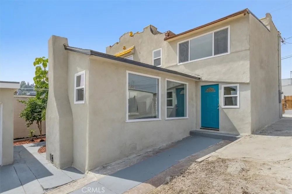 1521 Bonnie Beach Los Angeles, CA 90063