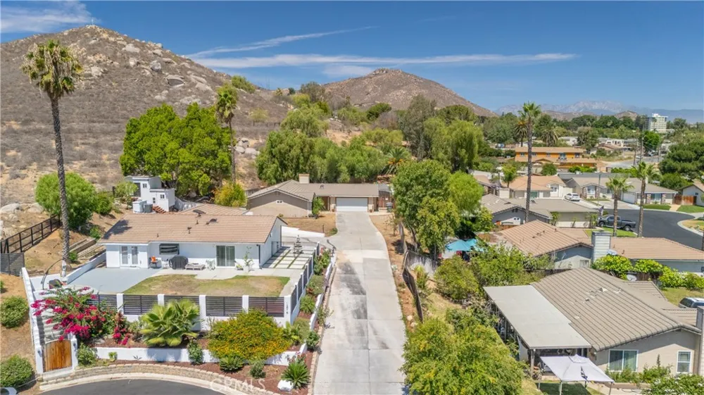 12011 Quantico Drive Riverside, CA 92505