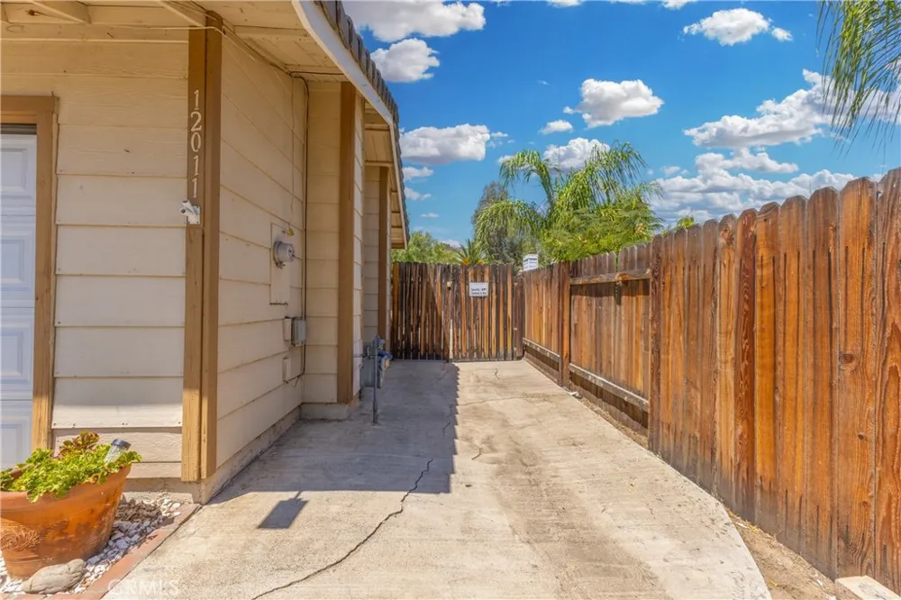 12011 Quantico Drive Riverside, CA 92505