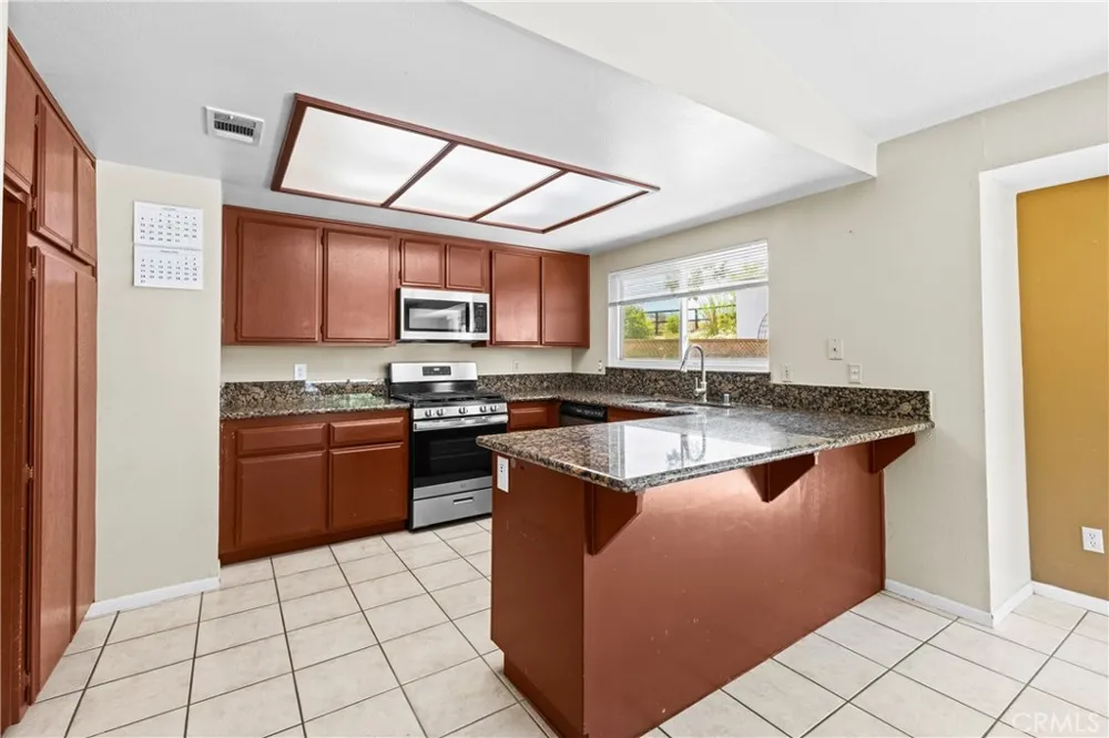 12011 Quantico Drive Riverside, CA 92505