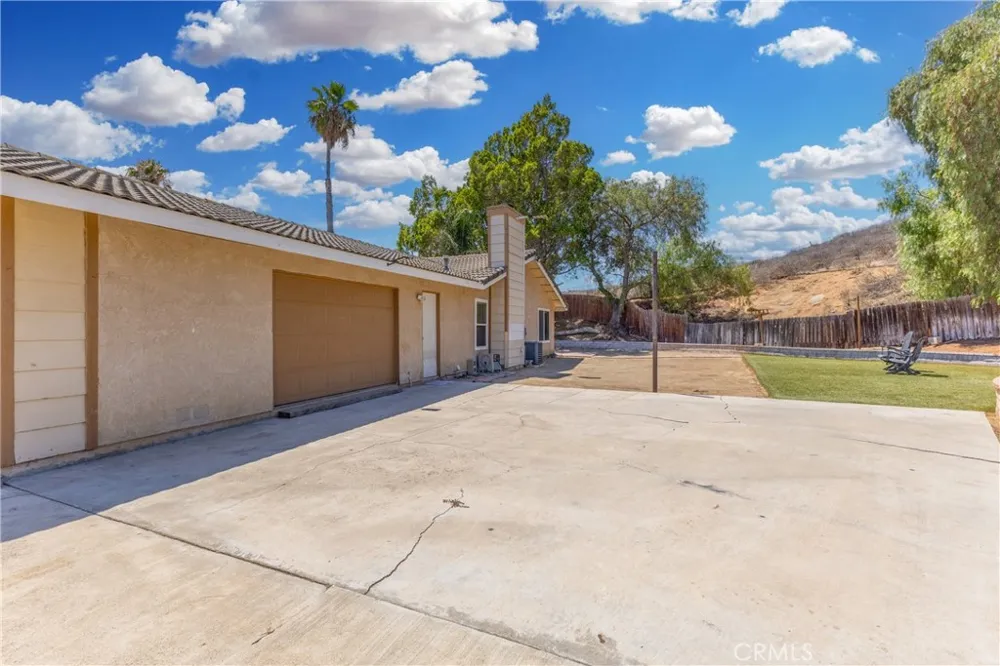 12011 Quantico Drive Riverside, CA 92505
