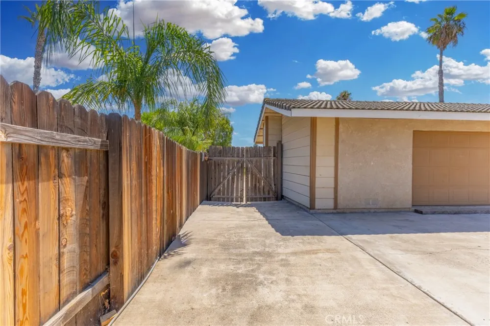 12011 Quantico Drive Riverside, CA 92505