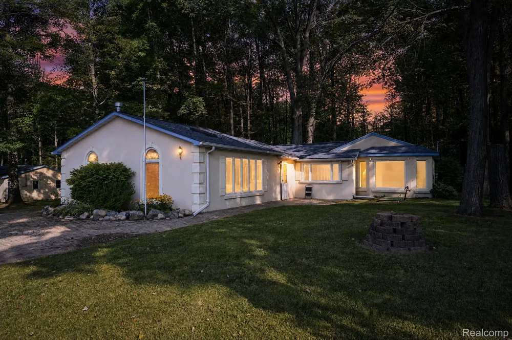 2242 W Lily Lake Road Greenwood Township, MI 48625