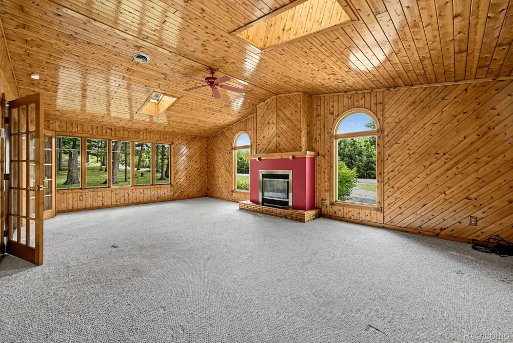 2242 W Lily Lake Road Greenwood Township, MI 48625