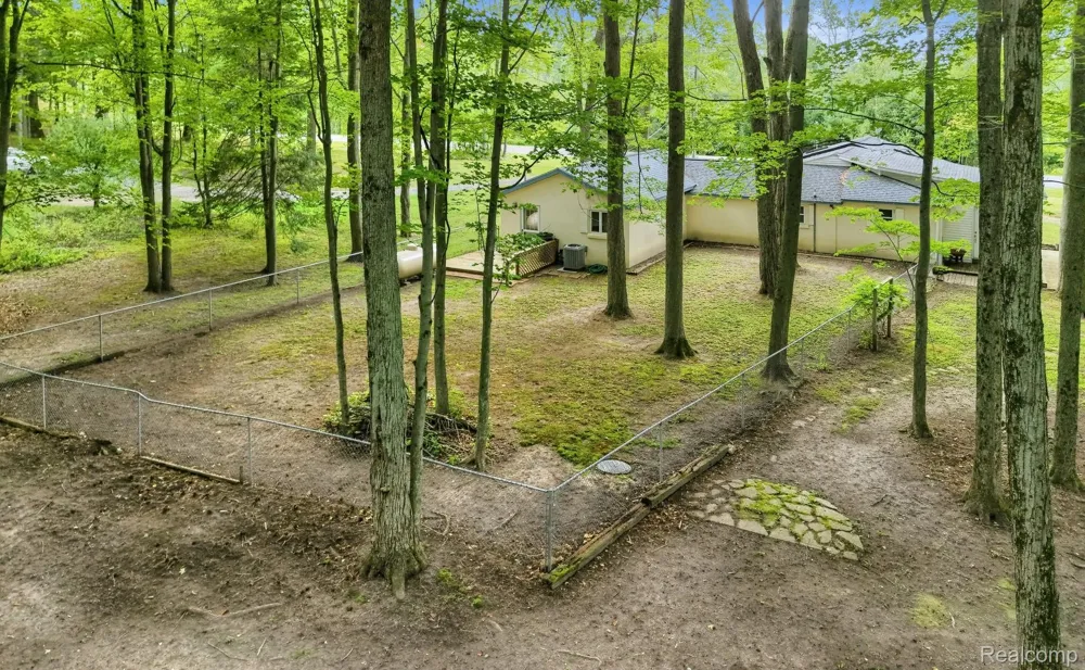 2242 W Lily Lake Road Greenwood Township, MI 48625