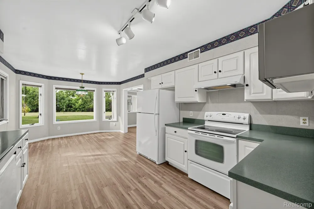 2242 W Lily Lake Road Greenwood Township, MI 48625