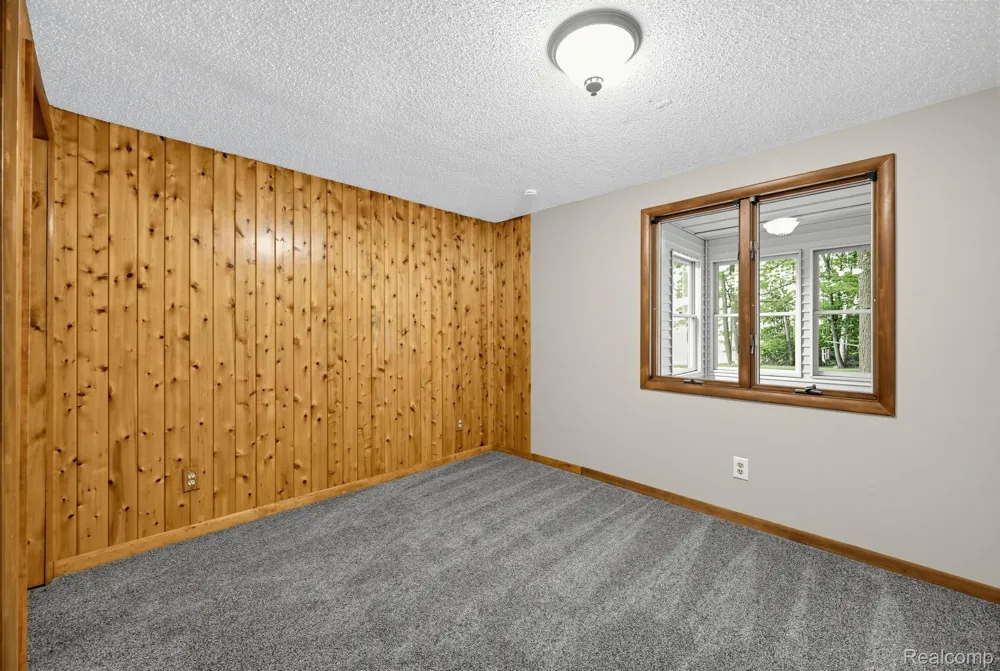 2242 W Lily Lake Road Greenwood Township, MI 48625
