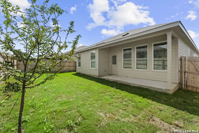 1317 Apron Trl New Braunfels, TX 78130