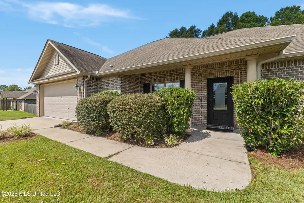 12 Coyote Circle Ellisville, MS 39437