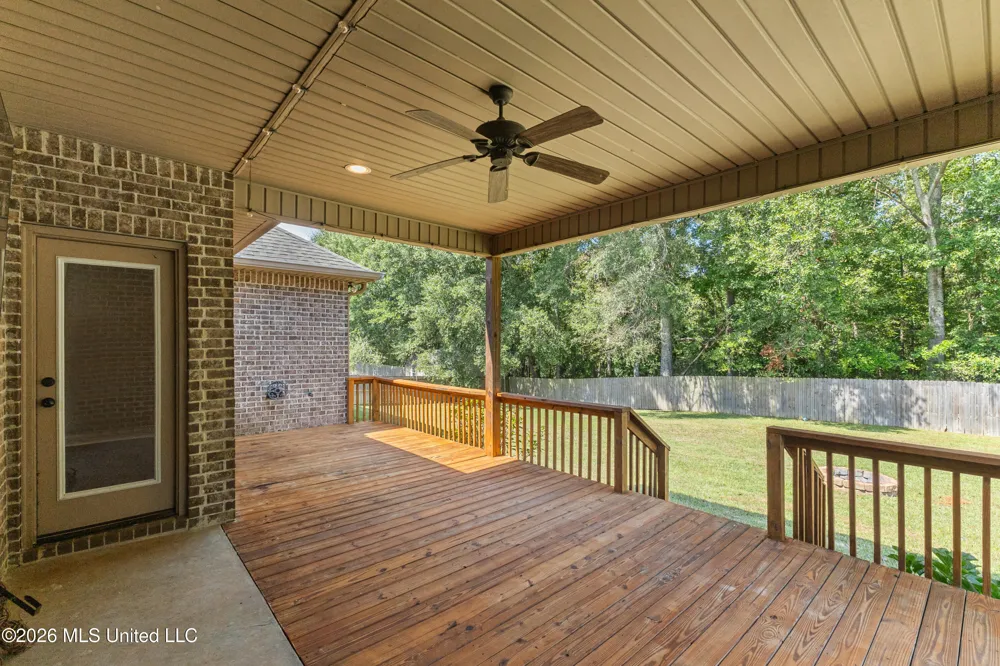 12 Coyote Circle Ellisville, MS 39437