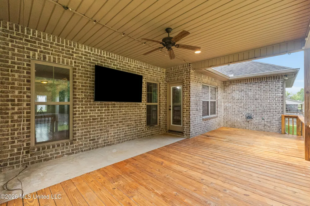 12 Coyote Circle Ellisville, MS 39437
