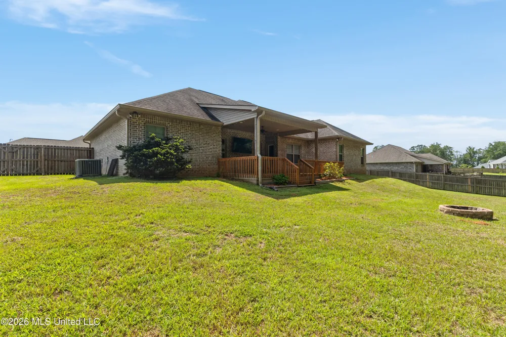 12 Coyote Circle Ellisville, MS 39437