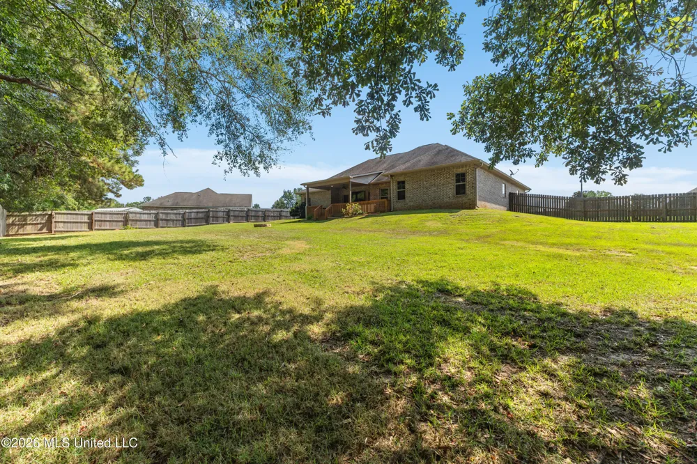 12 Coyote Circle Ellisville, MS 39437