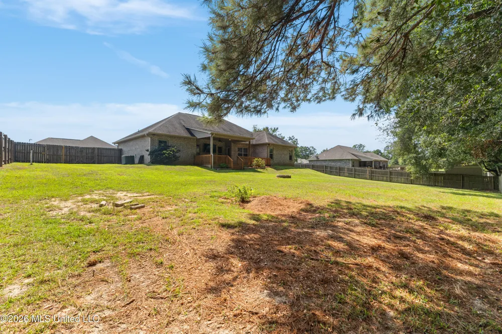 12 Coyote Circle Ellisville, MS 39437