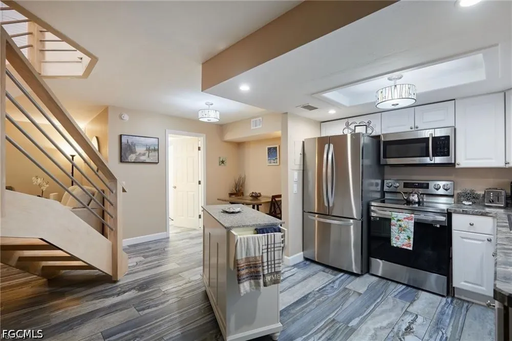 Amberwood Lake Court #3 Fort Myers, FL 33908