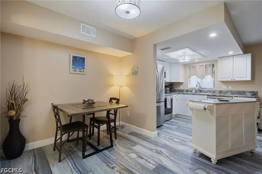 Amberwood Lake Court #3 Fort Myers, FL 33908