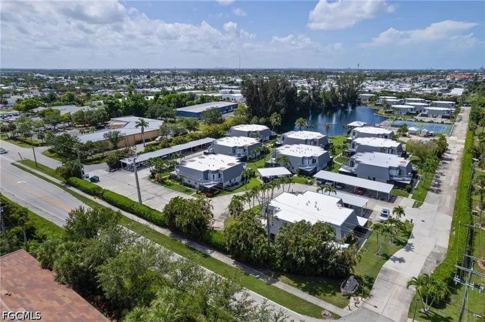 Amberwood Lake Court #3 Fort Myers, FL 33908