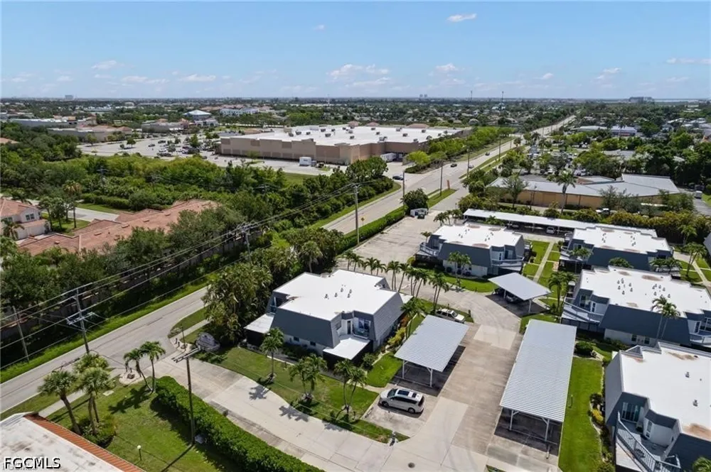 Amberwood Lake Court #3 Fort Myers, FL 33908