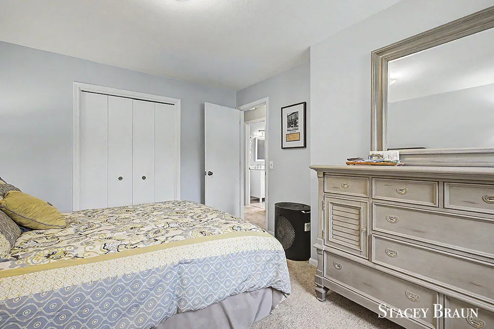 2310 NE Chelsea Road NE Grand Rapids City, MI 49505