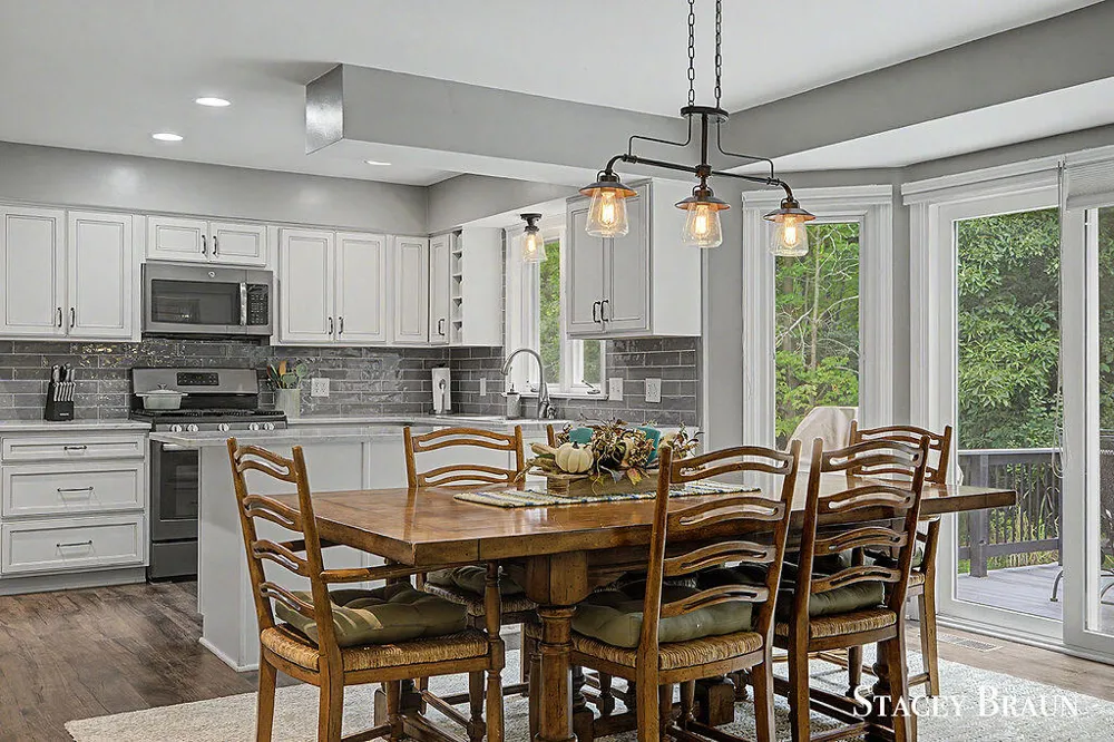 2310 NE Chelsea Road NE Grand Rapids City, MI 49505
