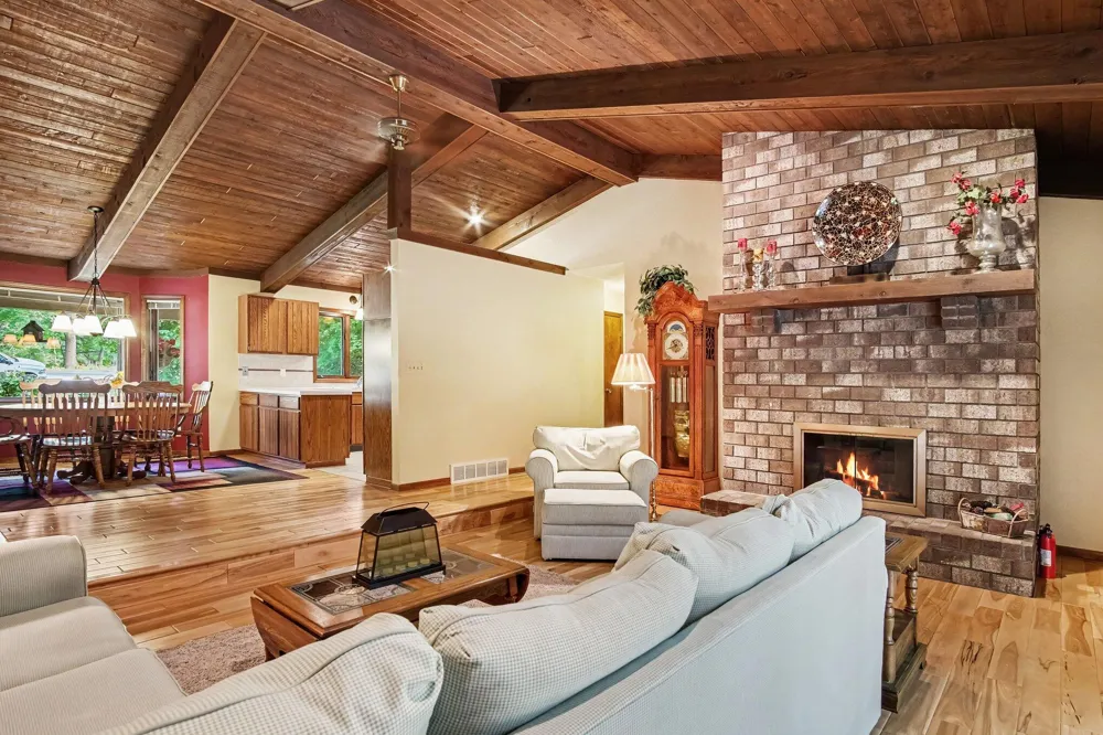 986 Luce Street SW Tallmadge Charter Township, MI 49534