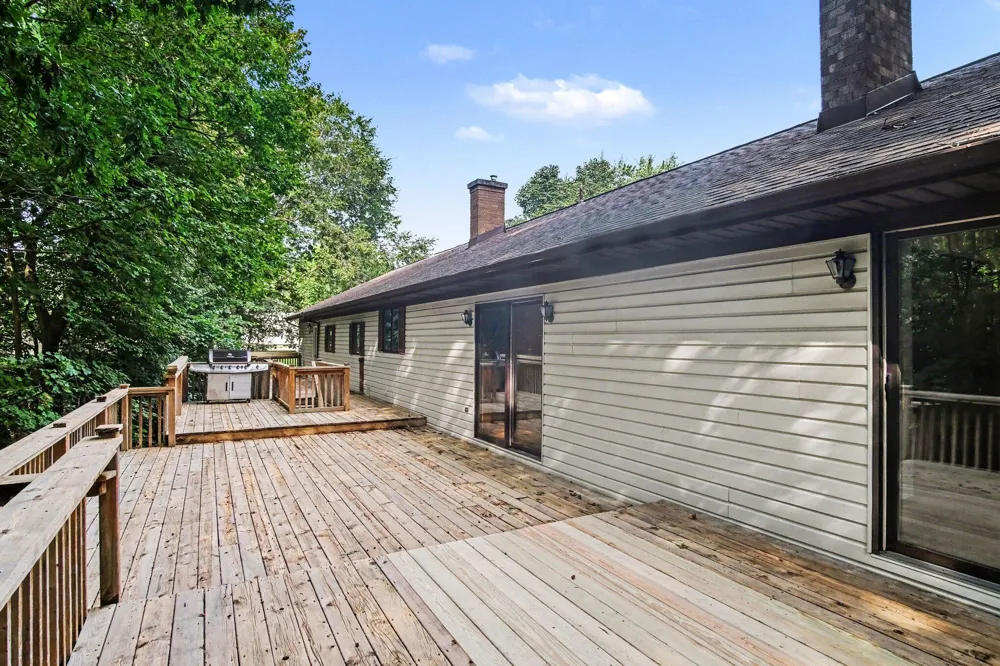 986 Luce Street SW Tallmadge Charter Township, MI 49534