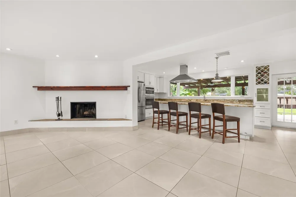 3625 WATERS EDGE DRIVE Belle Isle, FL 32812