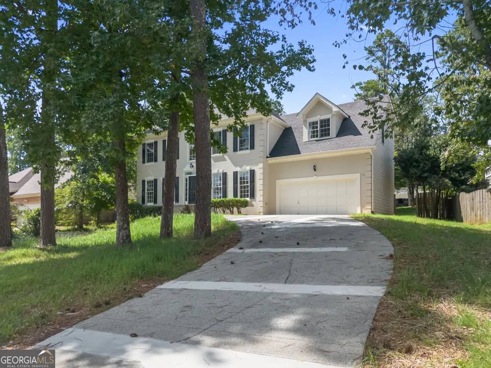 180 Shyrewood DR Lawrenceville, GA 30043