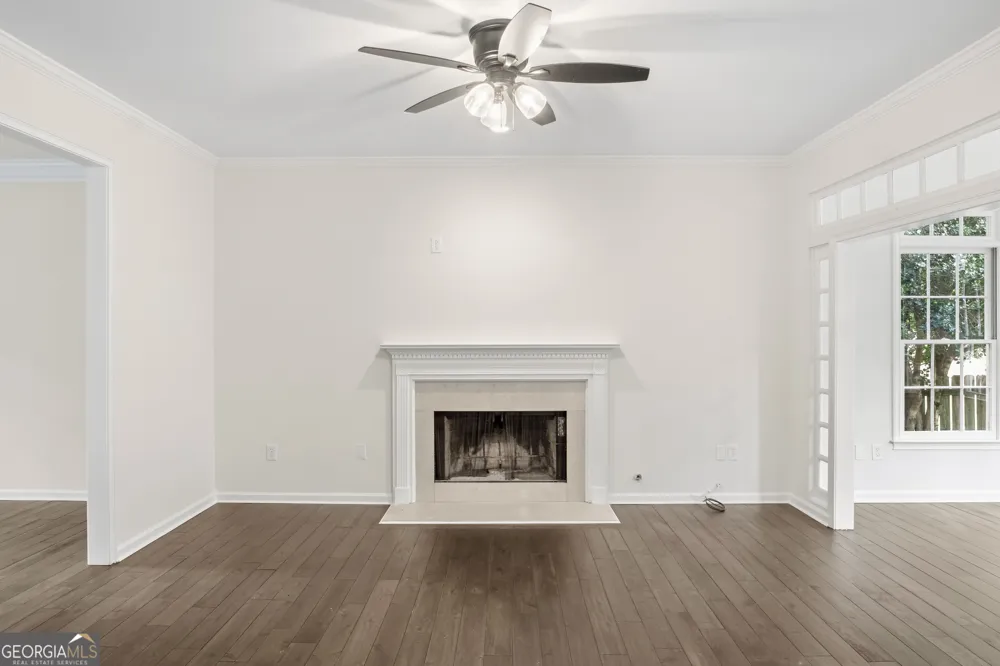 180 Shyrewood DR Lawrenceville, GA 30043