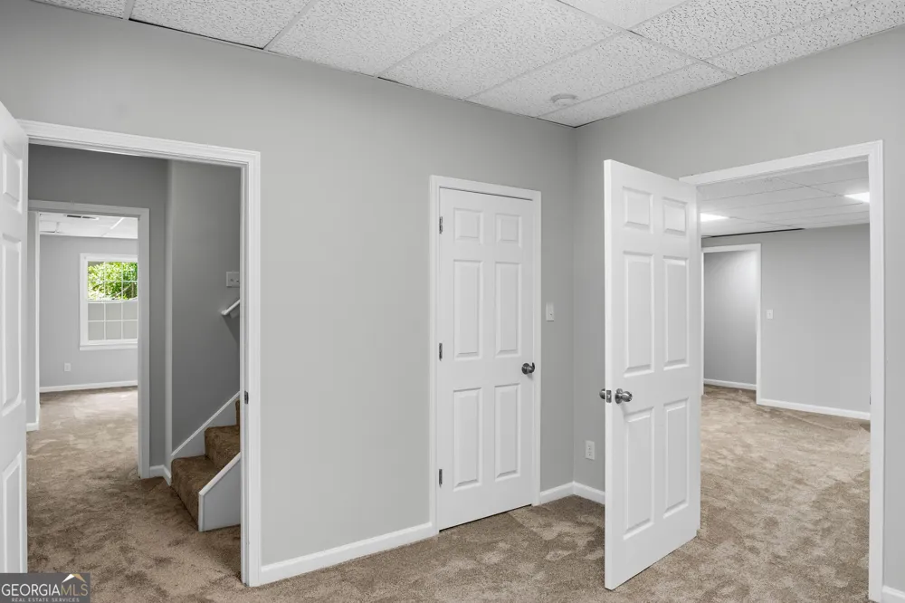180 Shyrewood DR Lawrenceville, GA 30043