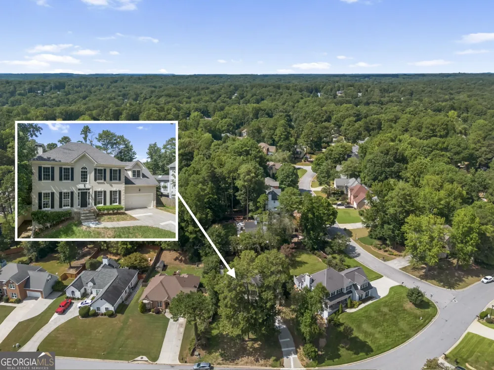 180 Shyrewood DR Lawrenceville, GA 30043