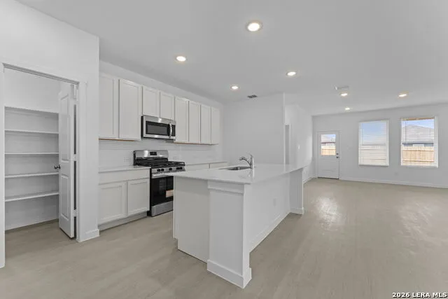10645 MUNOZ MNR San Antonio, TX 78214