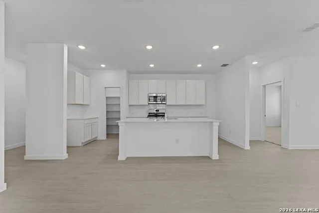 10645 MUNOZ MNR San Antonio, TX 78214