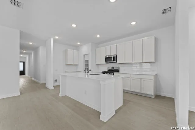 10645 MUNOZ MNR San Antonio, TX 78214